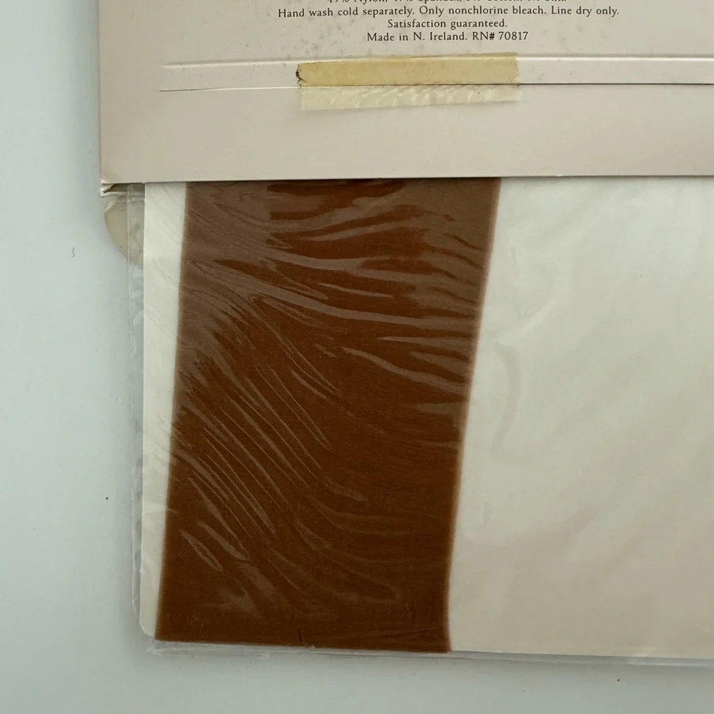 Victoria’s Secret Body Bare Hosiery 7 Denier Nude‎ Size B NWT Vintage